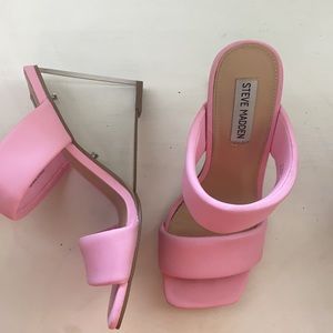Steve Madden pink Isa wedges